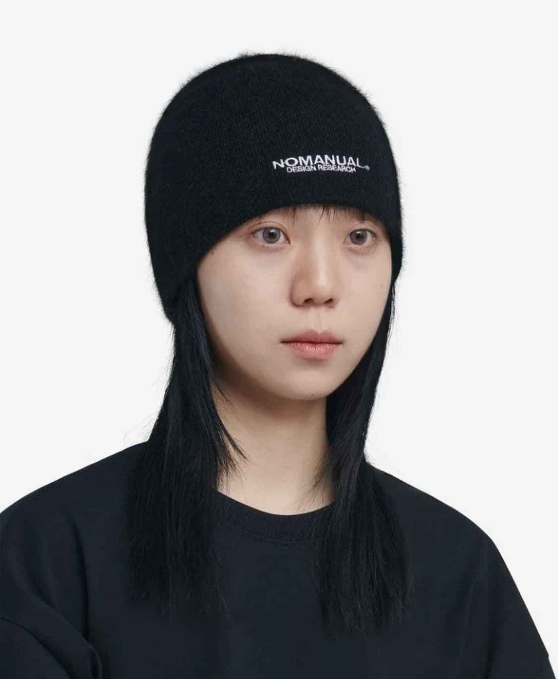 노매뉴얼 비니 NM HAIRY BEANIE - BLACK 상품이미지2