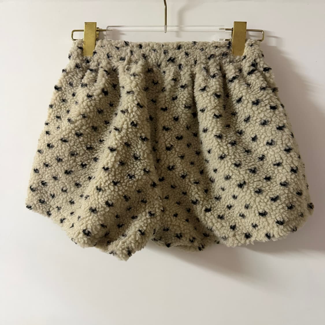 새상품 여자 도트 뽀글이 반바지 상품이미지3