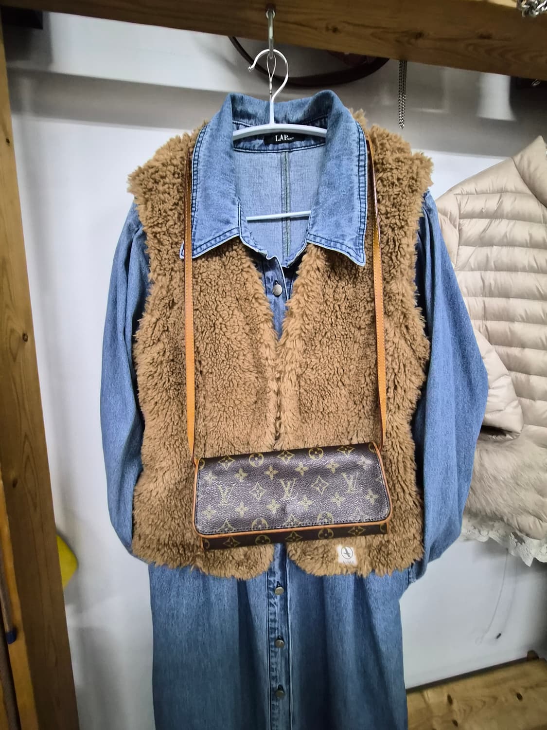 에이글 양털 뽀글이퍼 베스트 상품이미지2