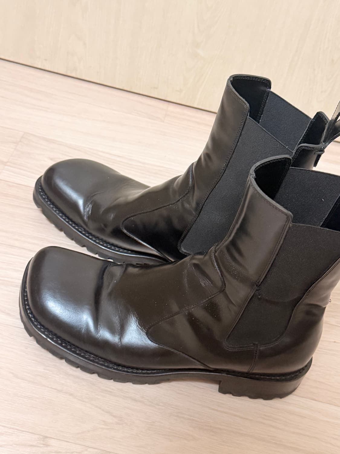 드리스반노튼 21FW 스퀘어토 부츠 상품이미지4