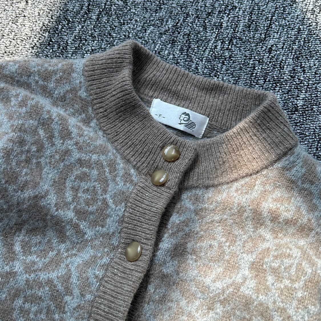 빈티지 패턴 베이지 가디건 상품이미지4