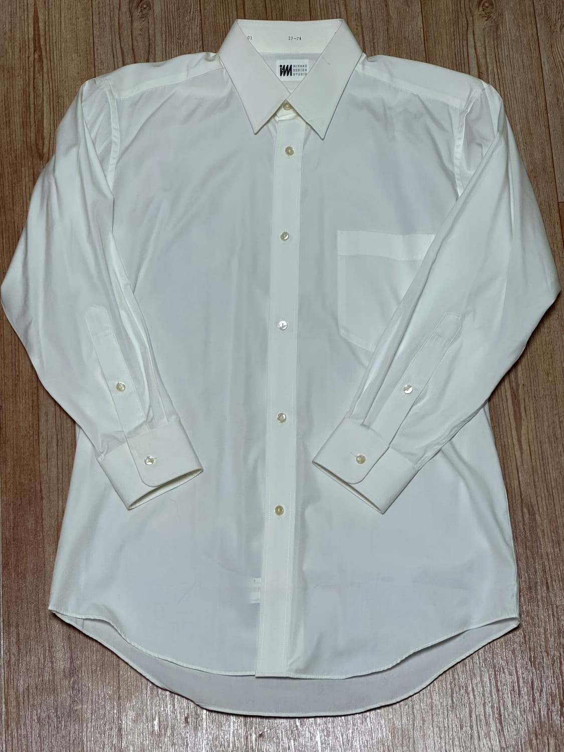 이세이미야케 셔츠 상품이미지1