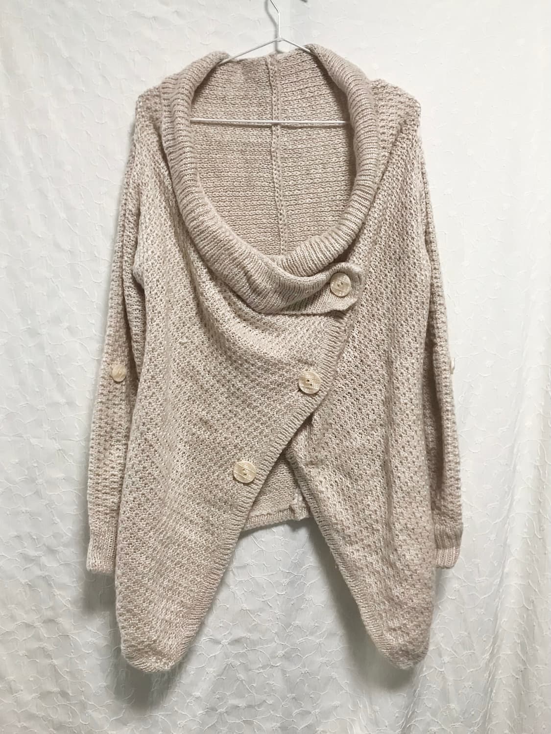 빈티니 니혼진 너드 사선 버튼 드레이프 오프숄더 가디건 상품이미지2