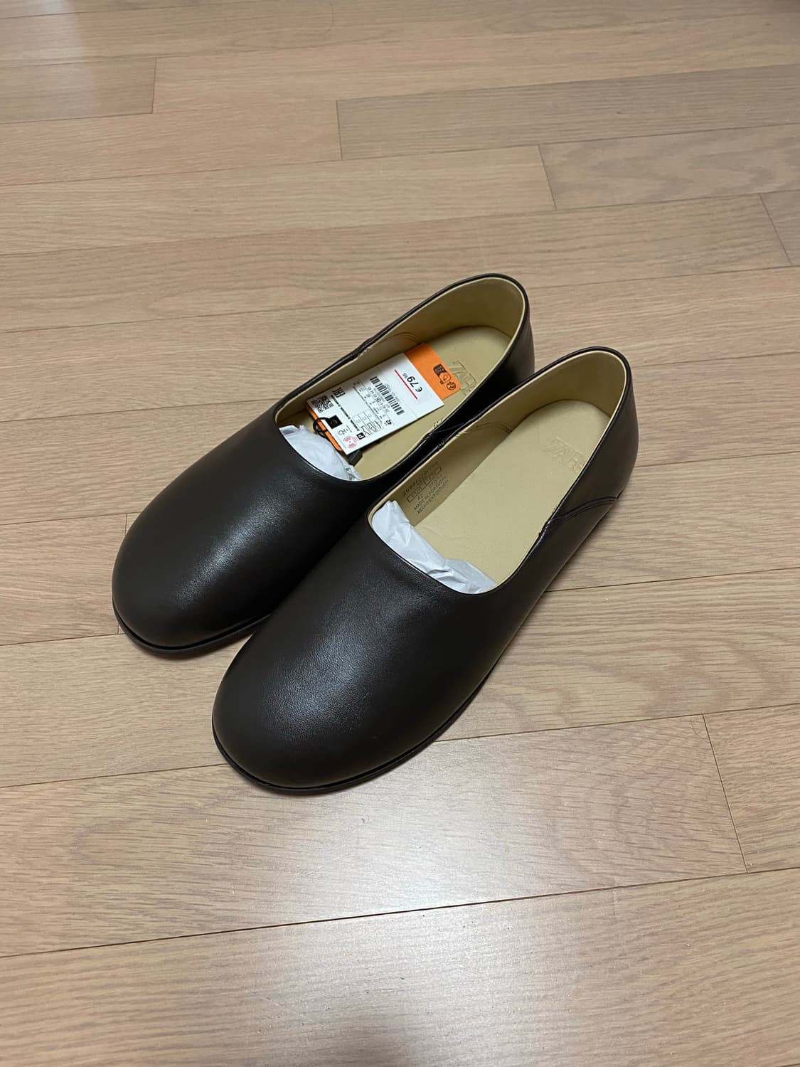 자라 x 카사 조세핀 레더 플랫슈즈 42 상품이미지1