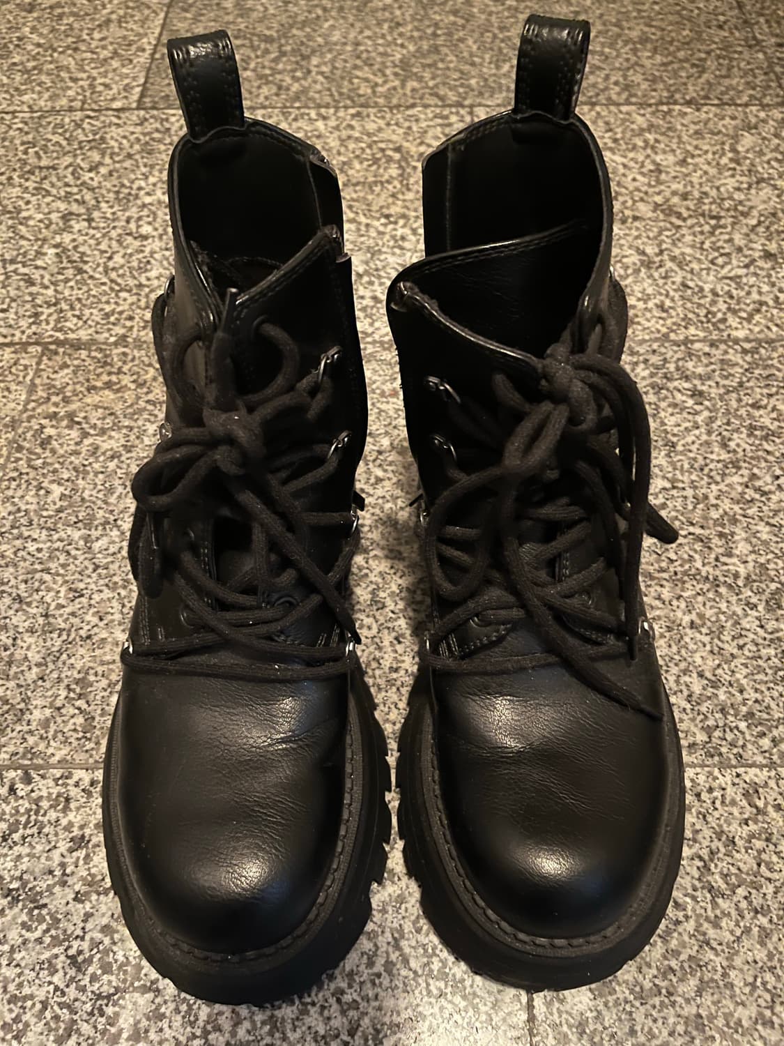 자라 볼륨 레이스업 부츠 42 상품이미지3