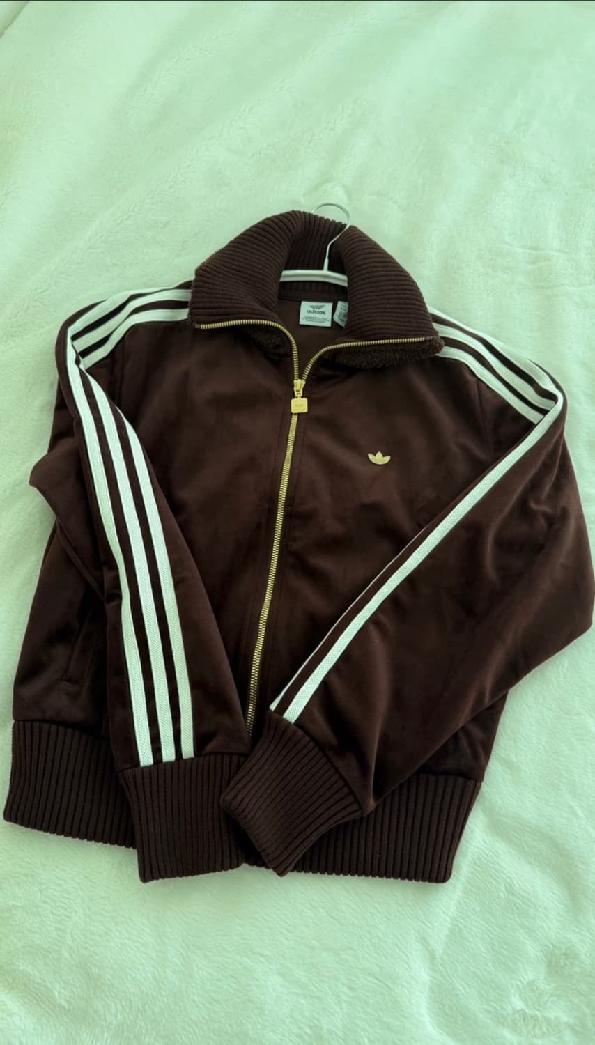 초희귀 모델 아디다스 벨벳 트랙탑 브라운 상품이미지1