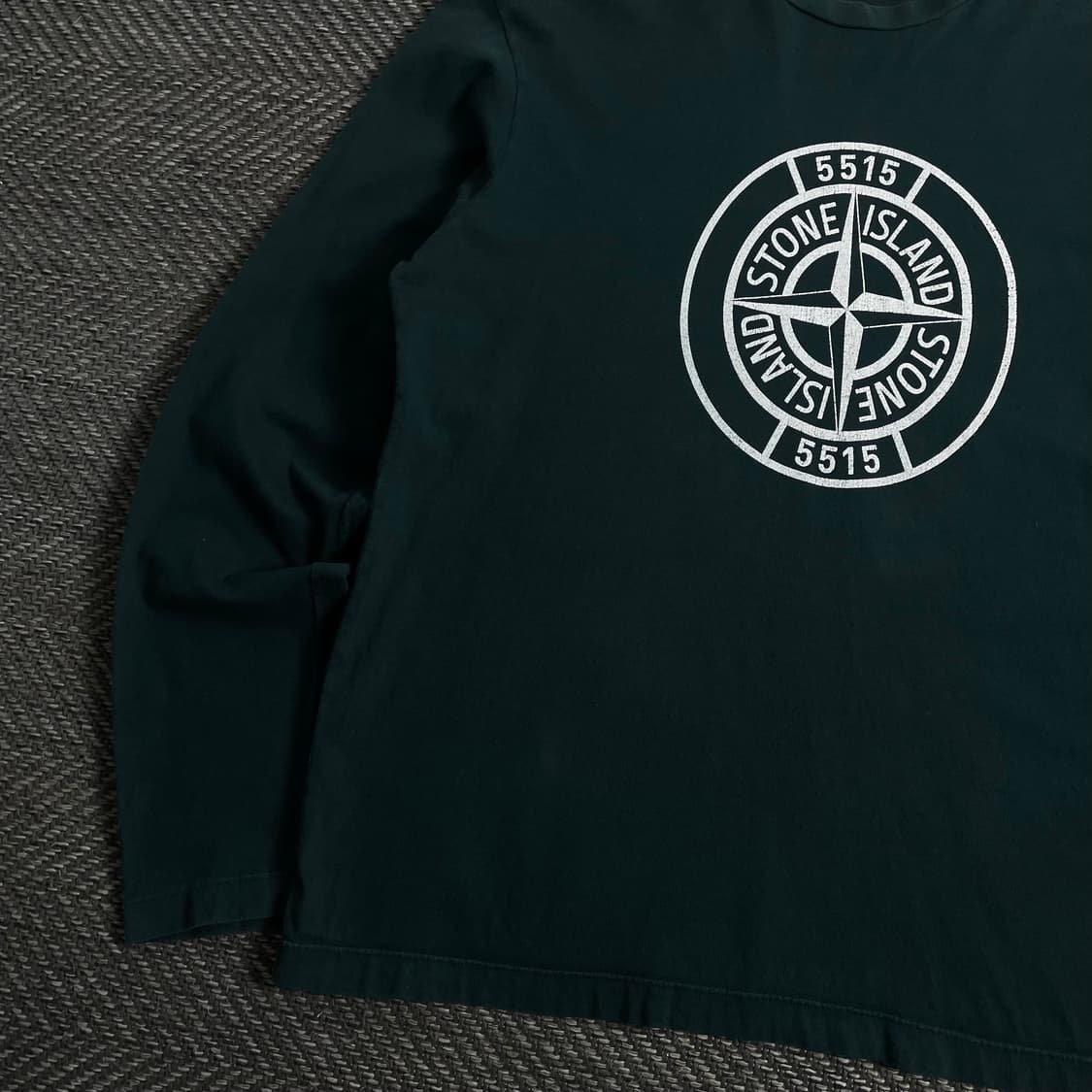 스톤아일랜드 와펜 빅로고 크루넥 롱슬리브 티셔츠 o 3918 상품이미지3