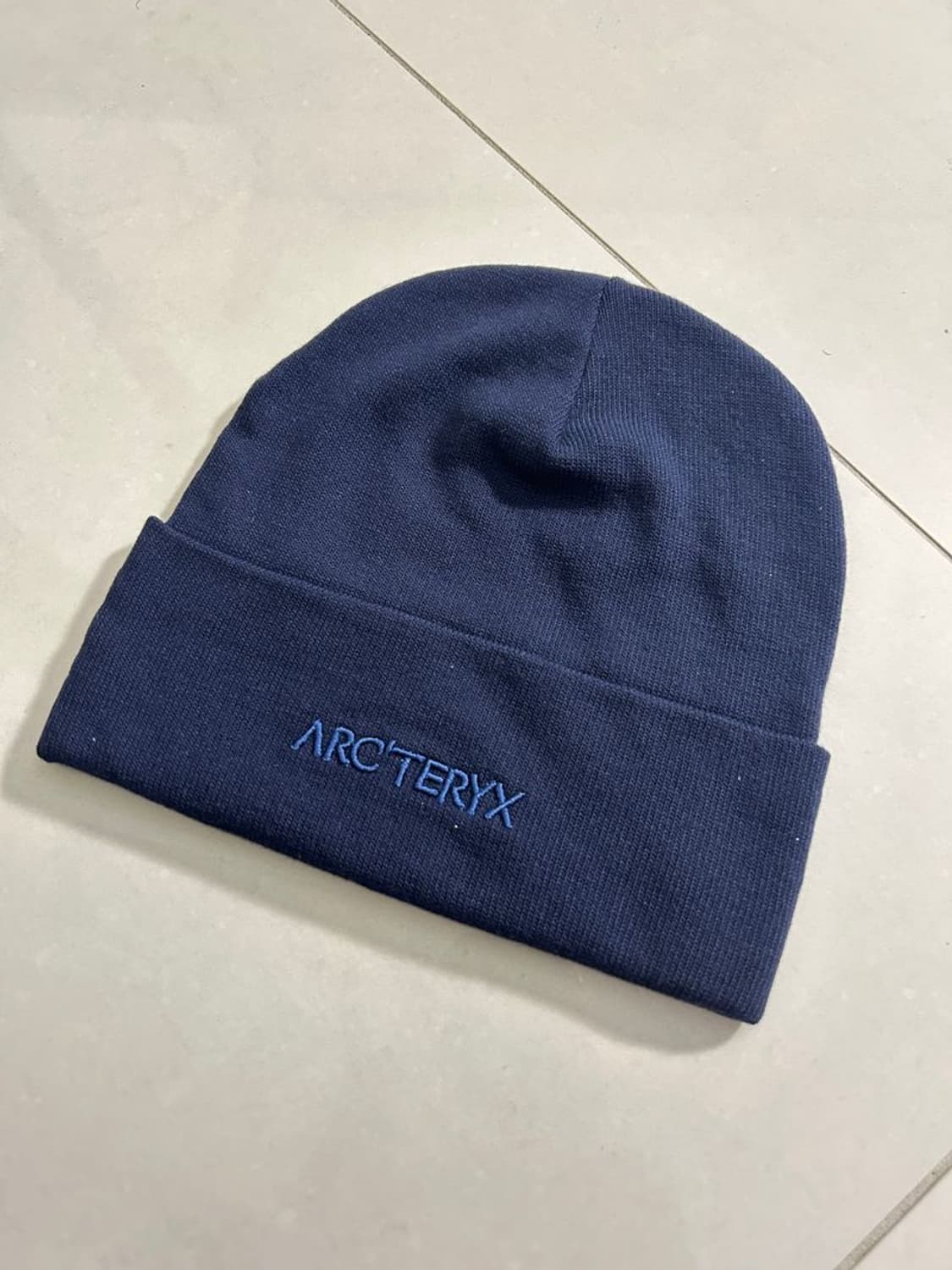 WORD TOQUE BEA 아크테릭스 워드 토크 비니 상품이미지1