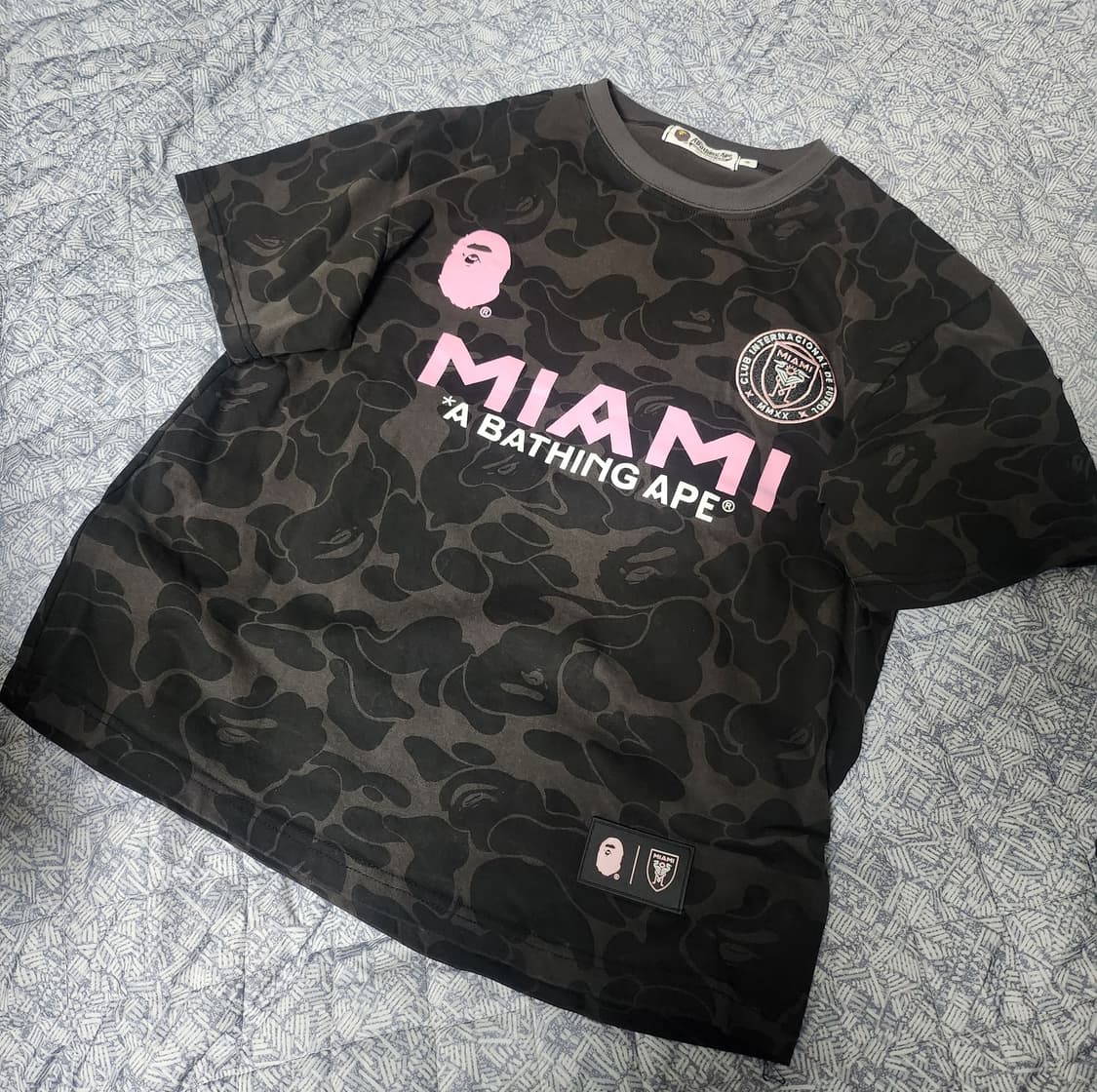 베이프x인터 마이애미 카모 티셔츠 상품이미지6