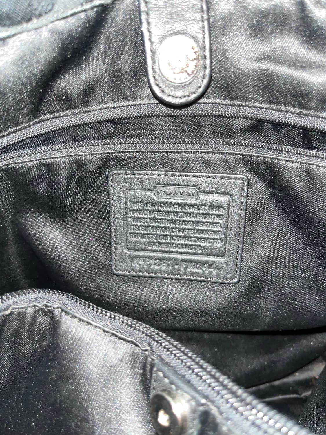 🎉BLACK FRIDAY🎉 Old Coach black bag 상품이미지10