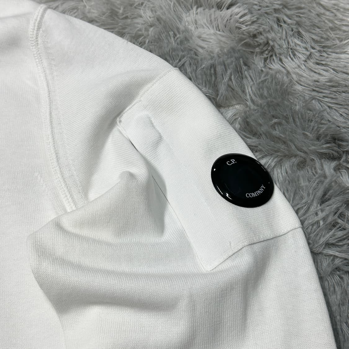 cp컴퍼니 렌즈 화이트 니트 XXL 상품이미지3