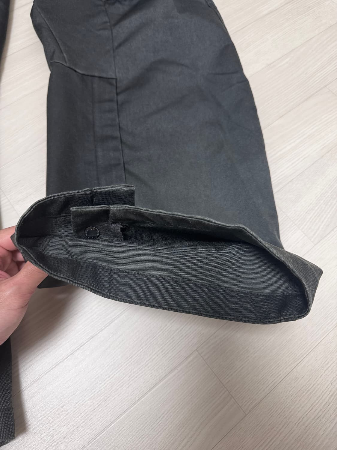 지용킴x코오롱 [KS X JiyongKim] 아웃포켓 3D 팬츠 상품이미지3