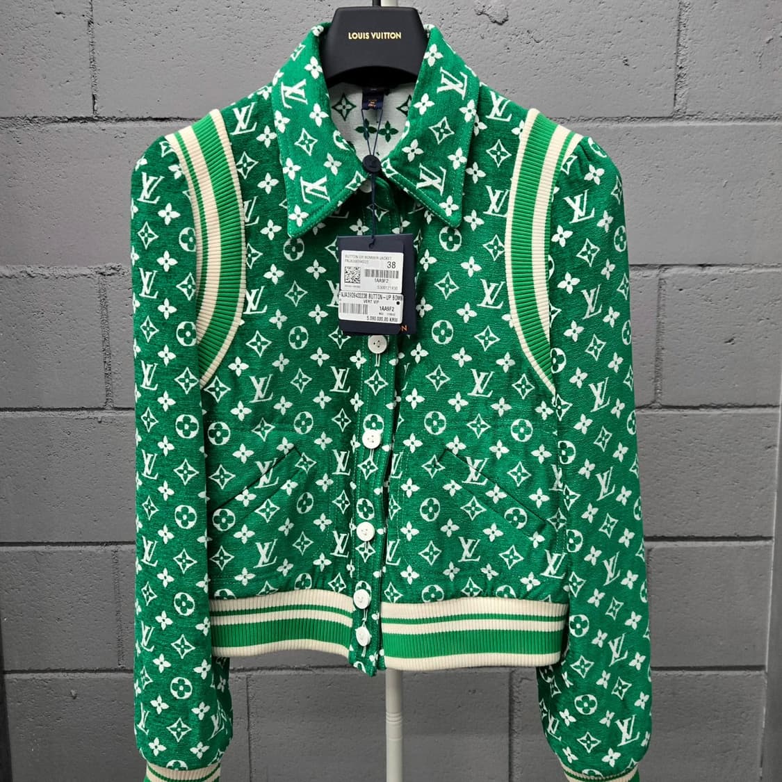 [새상품/38] 루이비통 LV 모노그램 타월링 봄버 자켓 상품이미지1