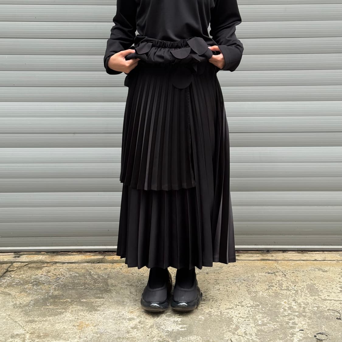 Pleated Double Black Skirt 상품이미지8