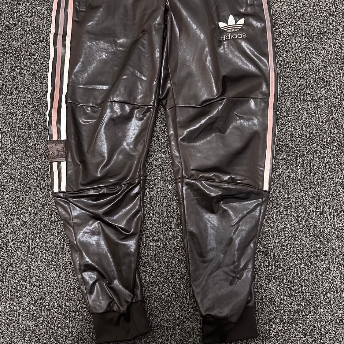 아디다스 칠레 20 코팅 레더 조거팬츠 XL 상품이미지3