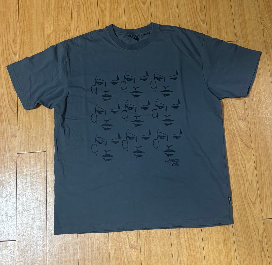위캔더스 FACE T-SHIRT 반팔티 L 상품이미지2