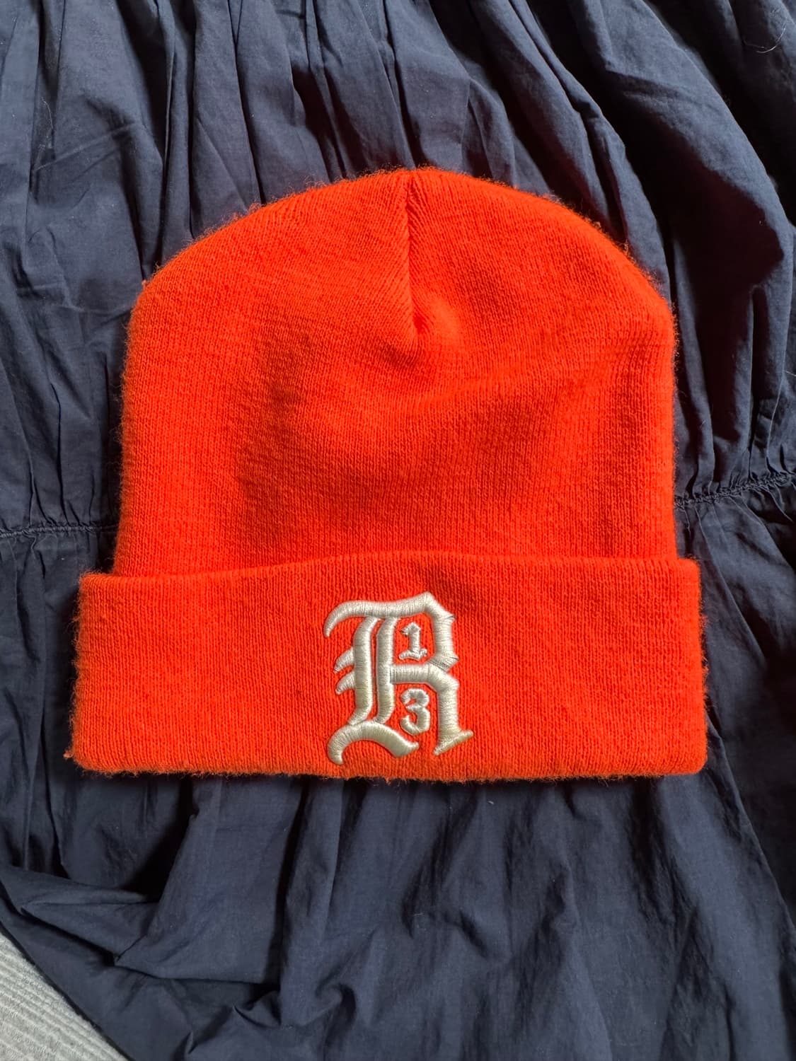 r13 형광주황 비니 상품이미지1