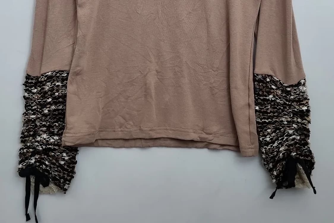 BRIGITTE BURN FIRST 베이지 트위드 소매 폴라 니트  상품이미지3