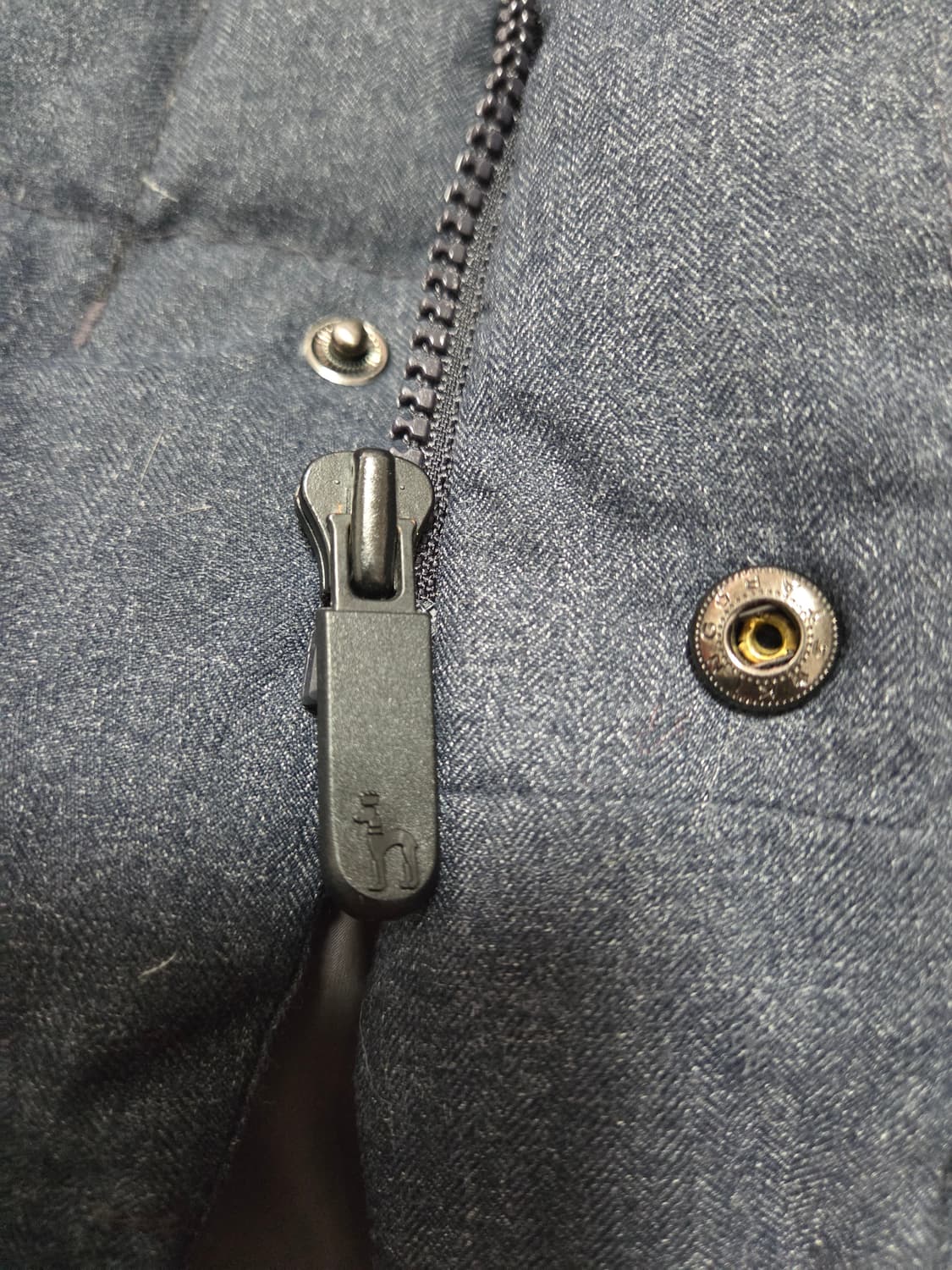 헤지스 프리미엄 구스다운 경량 퀼팅 패딩 상품이미지7