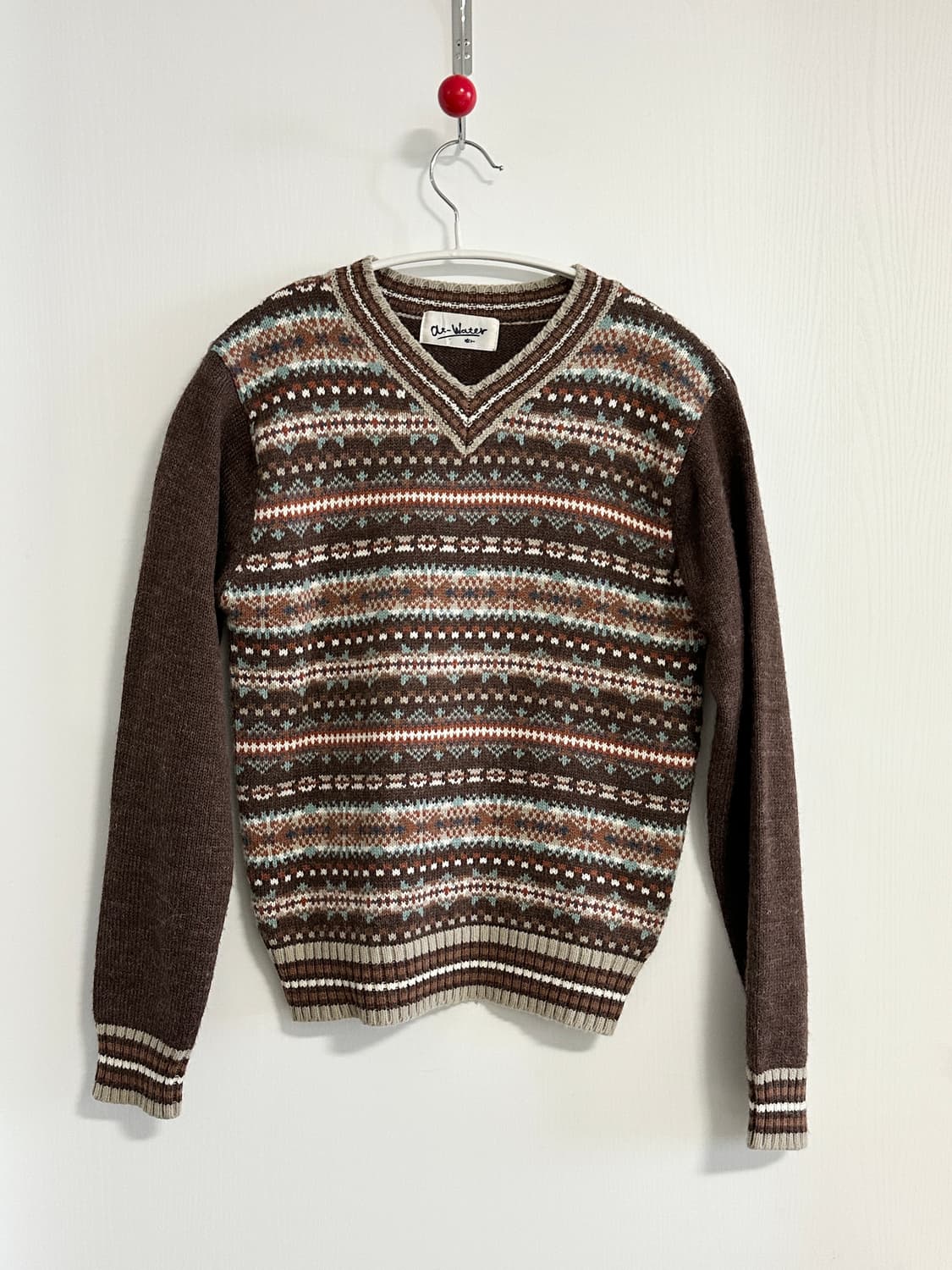 노르딕패턴 브이넥니트 상품이미지1