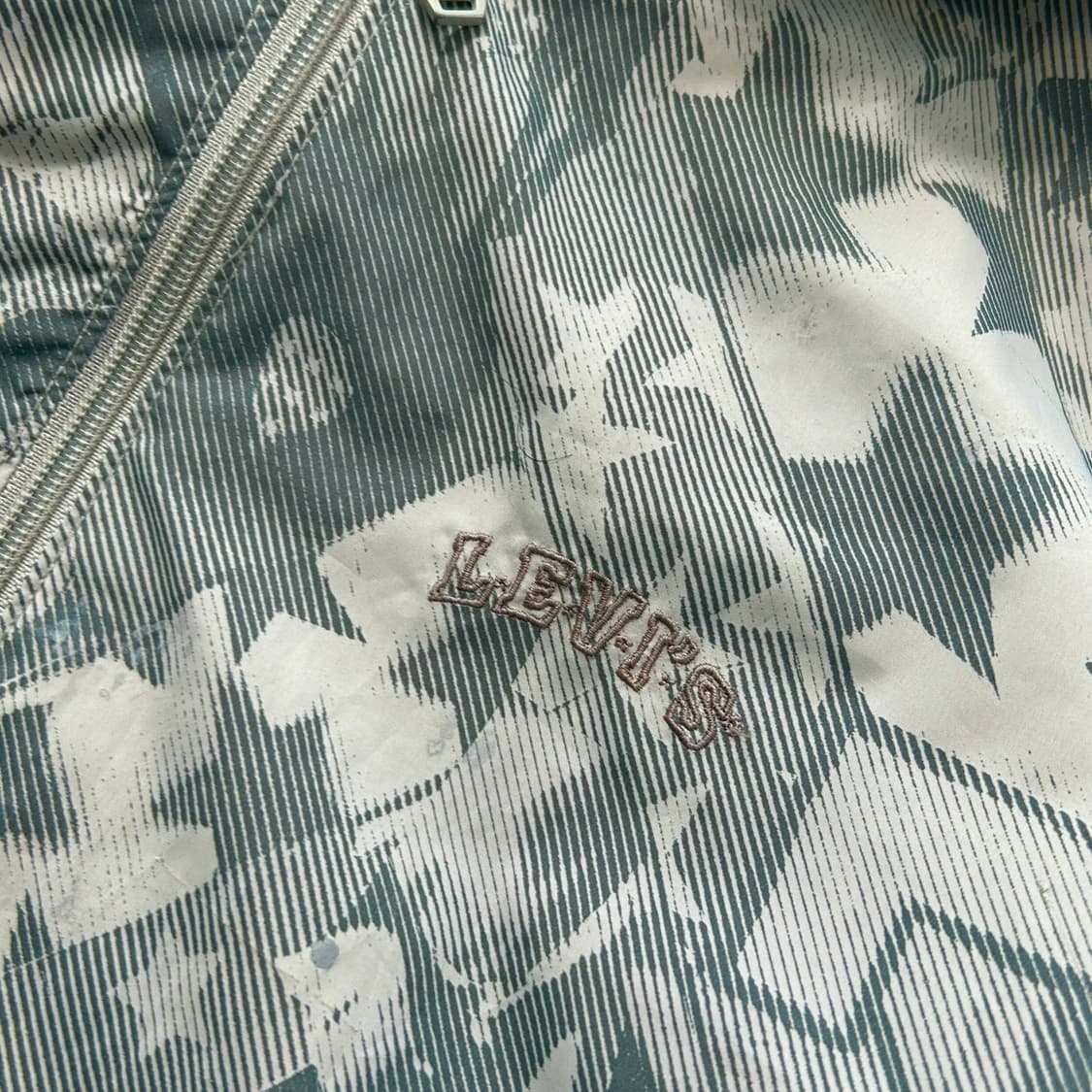 리바이스 패턴 후드 바람막이  상품이미지4