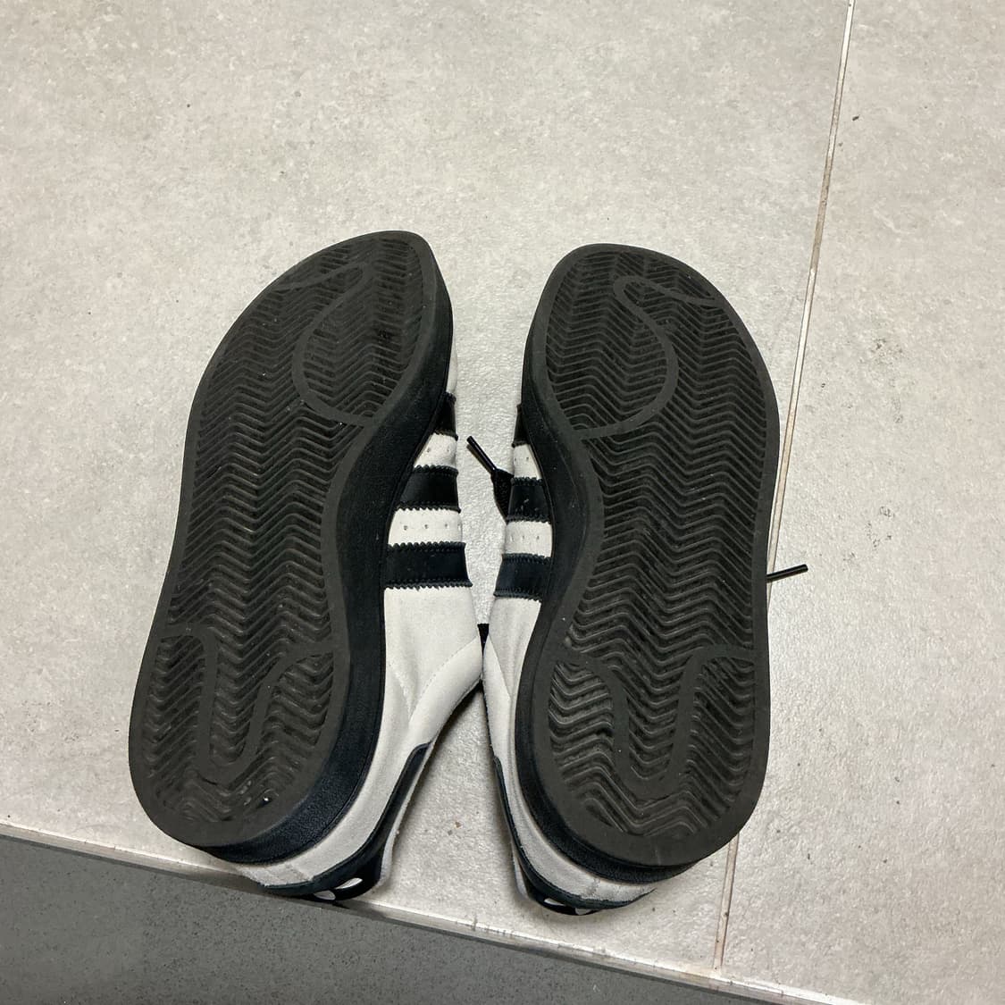 아디다스 캠퍼스 00s 클라우드 화이트 코어 상품이미지3