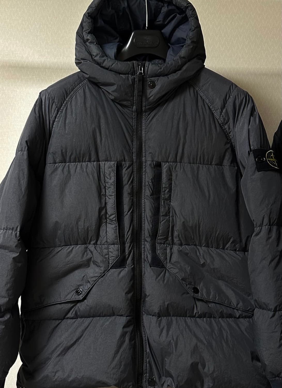 스톤아일랜드 크링클랩스 패딩 23fw XL(105-110) 상품이미지1