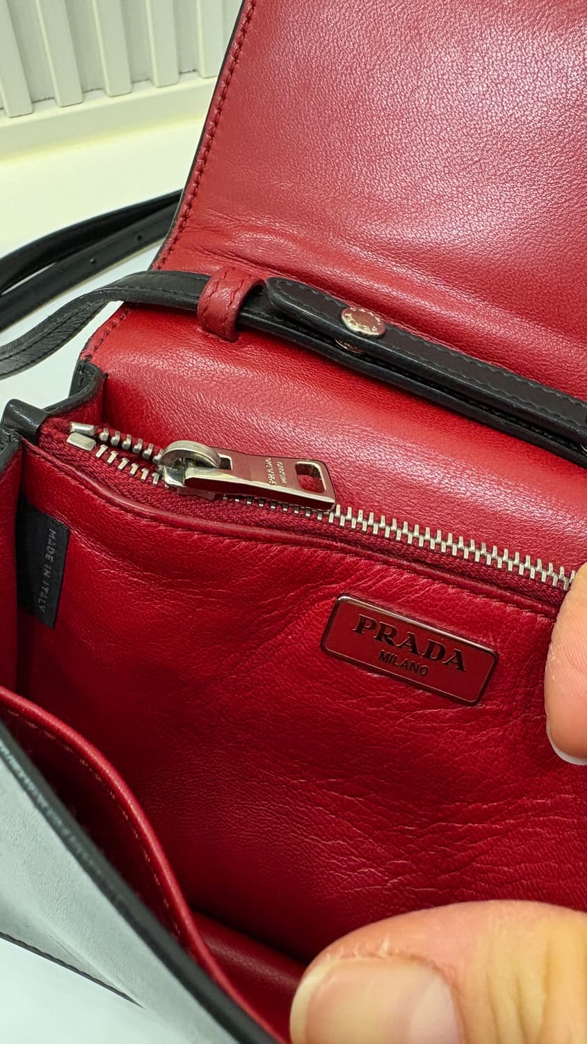 프라다 미니 크로스백 상품이미지5