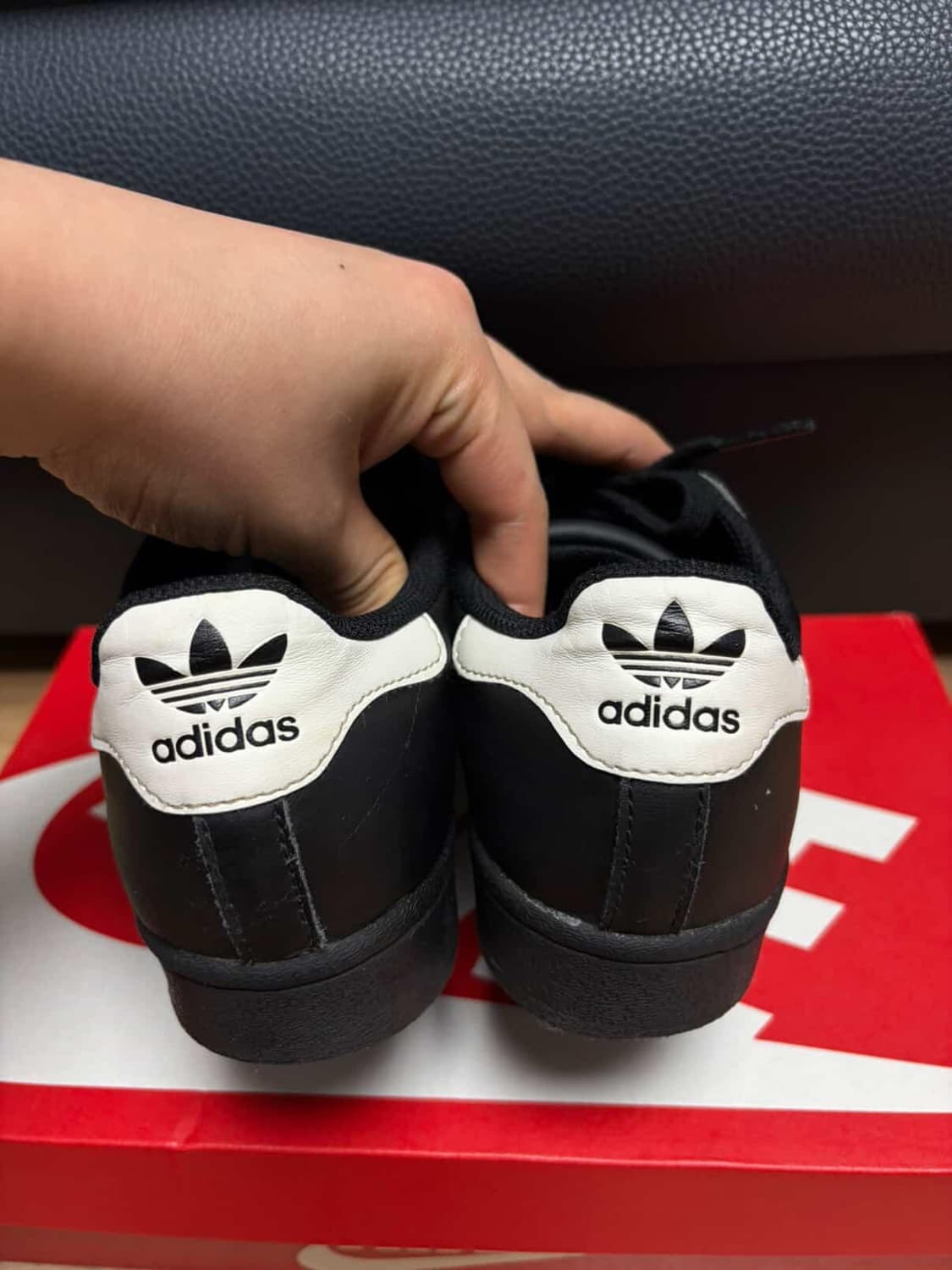 아디다스 슈퍼스타 블랙 235mm 상태좋음 상품이미지3