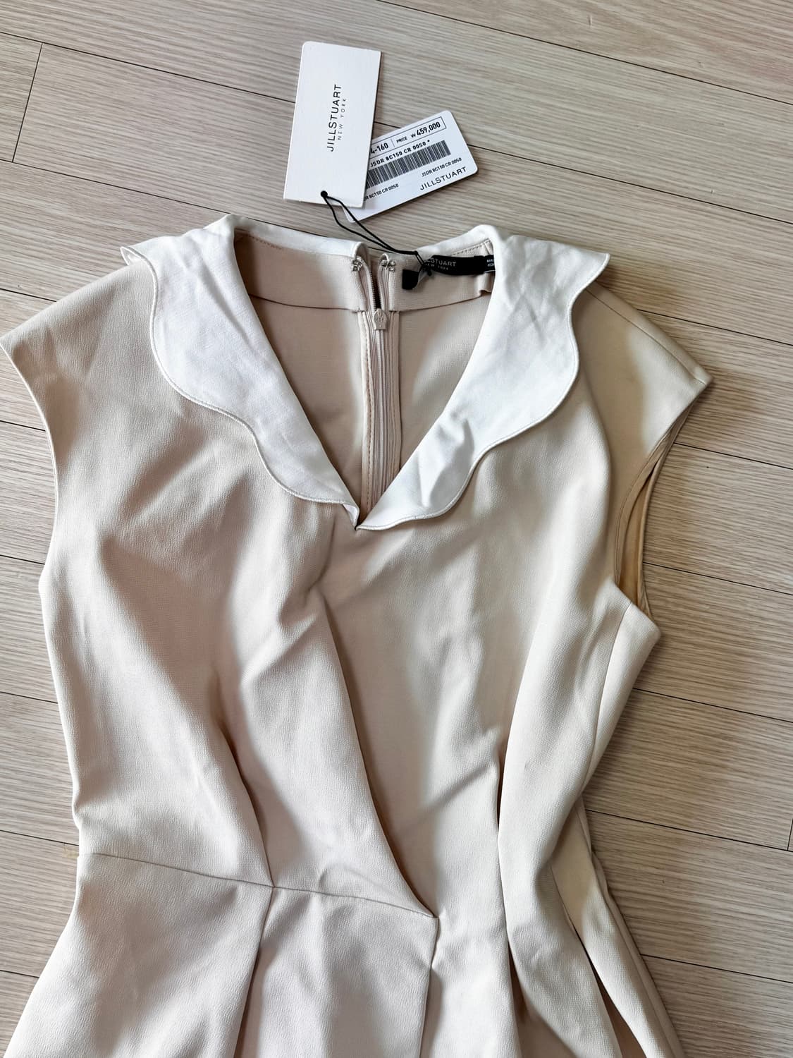 55 텍달린 새상품 질스튜어트 ㅡ 정가46만 에이라인 크림컬러 원피스 상품이미지4