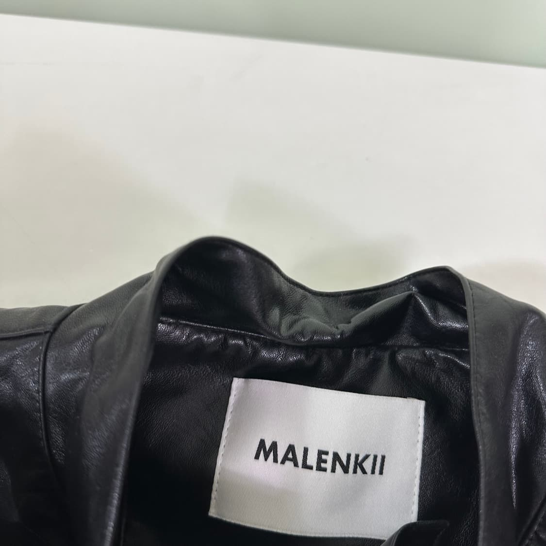 OS 말렌키 블랙 크롭오버핏 레더자켓 가죽자켓 상품이미지4