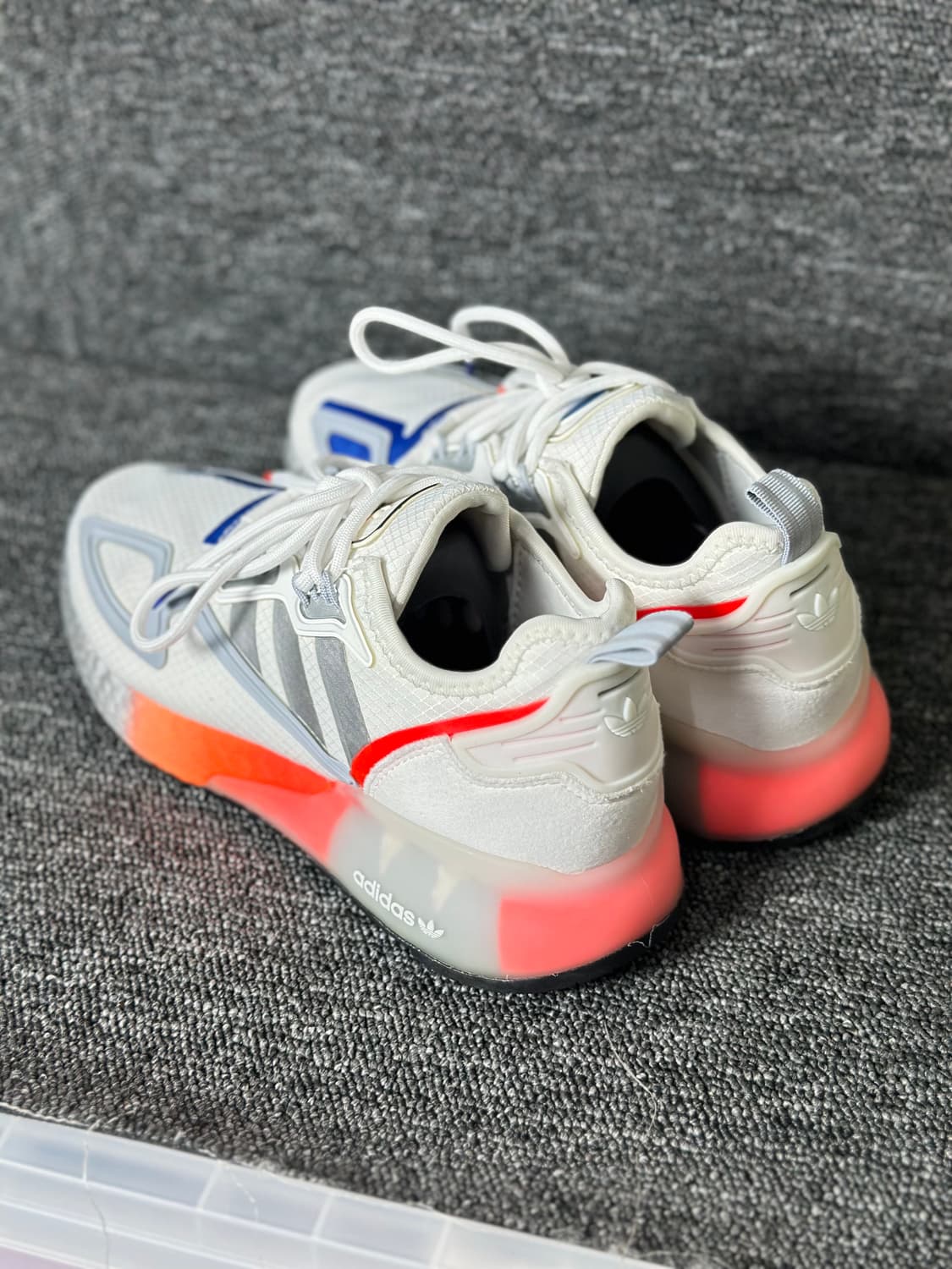 아디다스 ZX 2K 부스트 운동화 상품이미지3