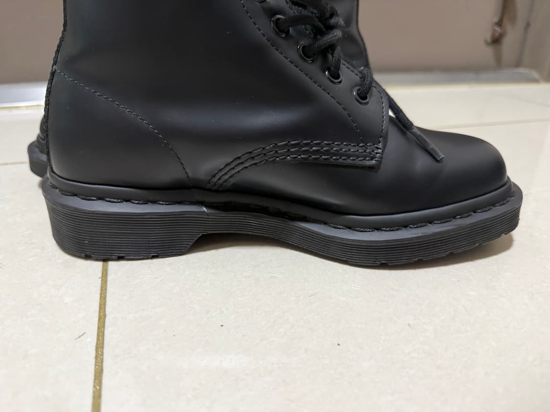 닥터마틴 8홀 1460 모노 240 상품이미지8