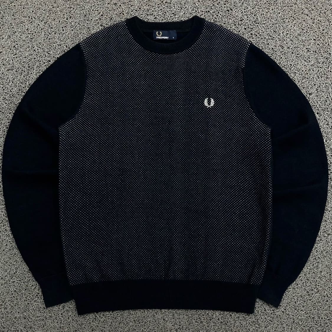 Fred Perry 자수로고 라운드 니트 상품이미지1