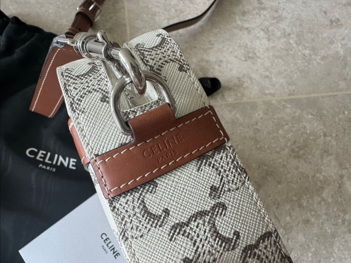 셀린느 트리오페 크로스백
 상품이미지4