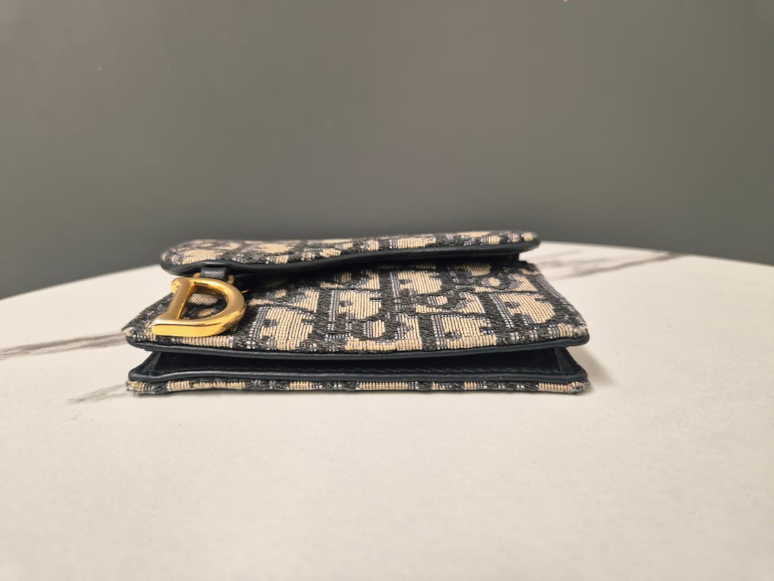 디올 오블리크 새들 지갑 상품이미지6