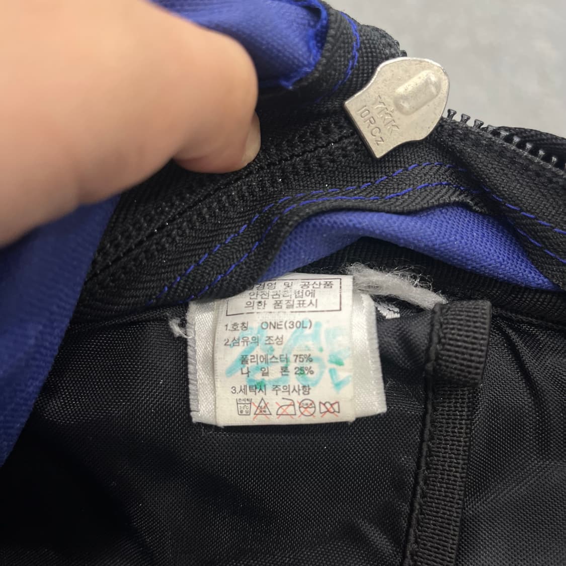 노스페이스 핫샷 백팩 블루/블랙 상품이미지4