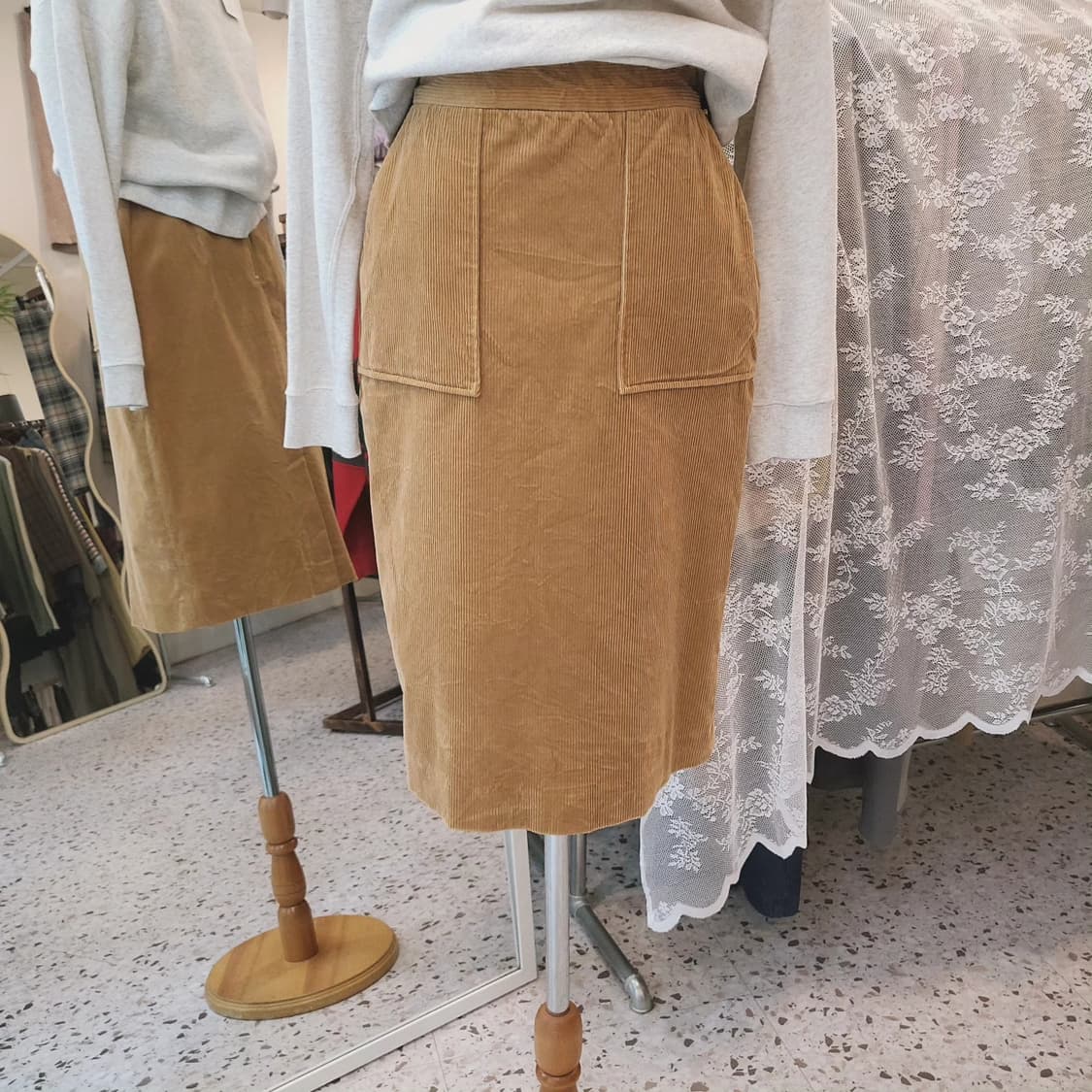 Candela 아웃포켓 코듀로이 미디스커트 상품이미지8