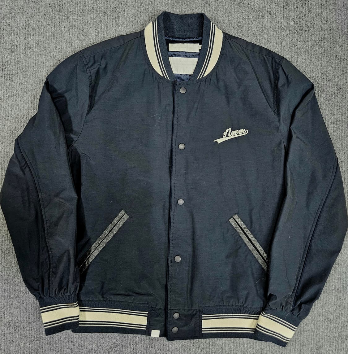 디스이즈네버뎃 바시티 자켓 네이비(급처) 상품이미지1