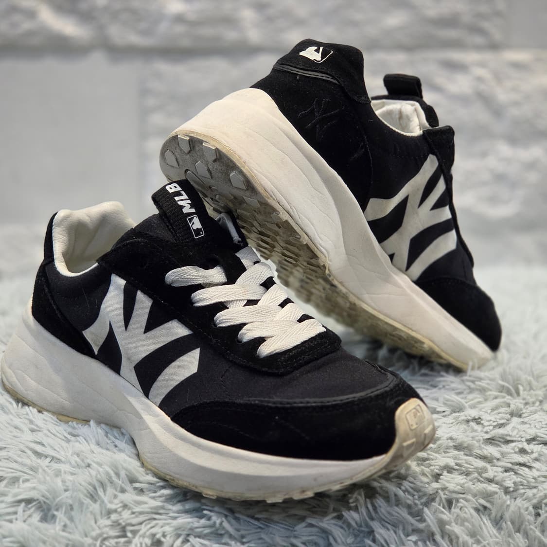 6q-24:MLB 에센셜 로고 스니커 블랙 (230cm) 상품이미지4