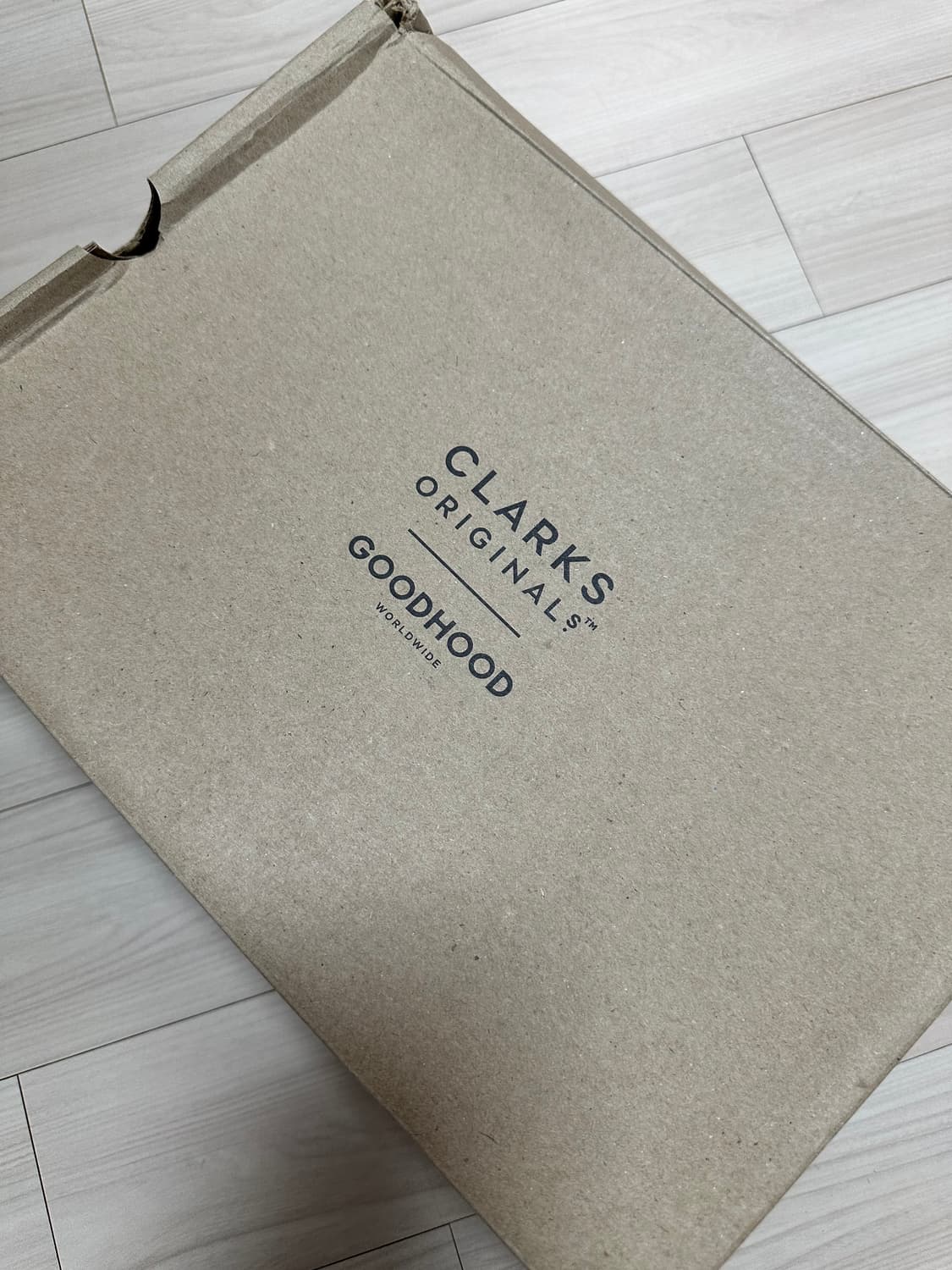 클락스 굿후드 콜라보 왈라비 280 상품이미지6