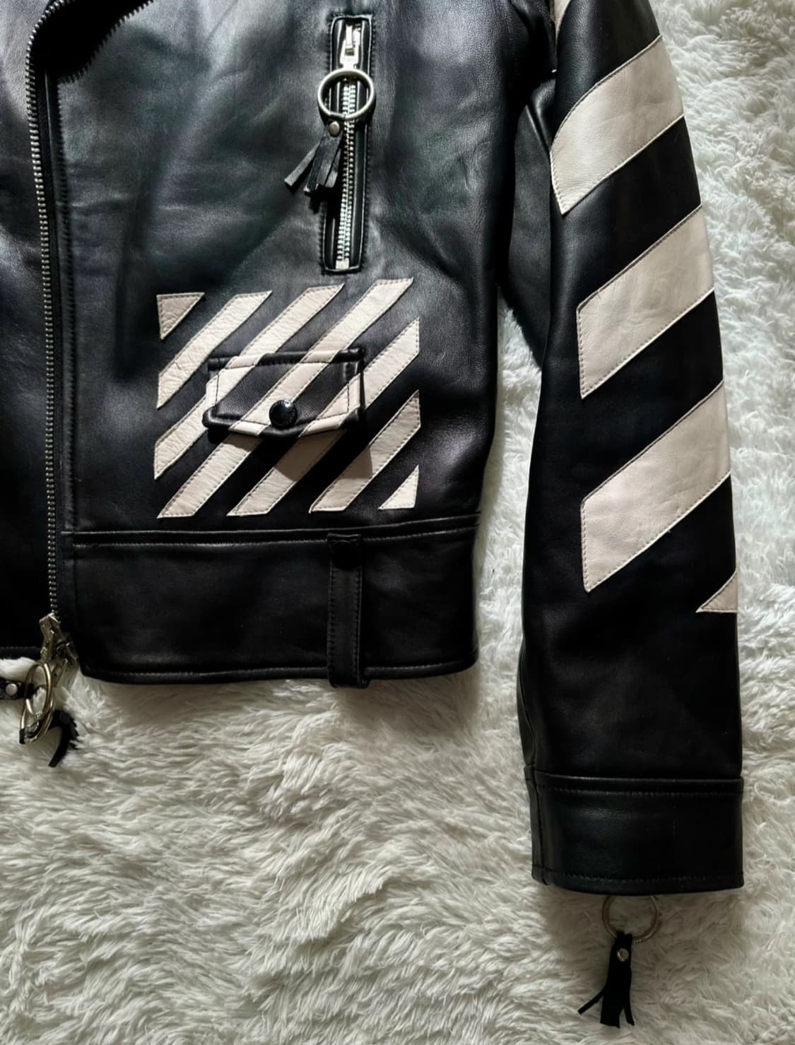 오프화이트 가죽 라이더 자켓 블랙 상품이미지2