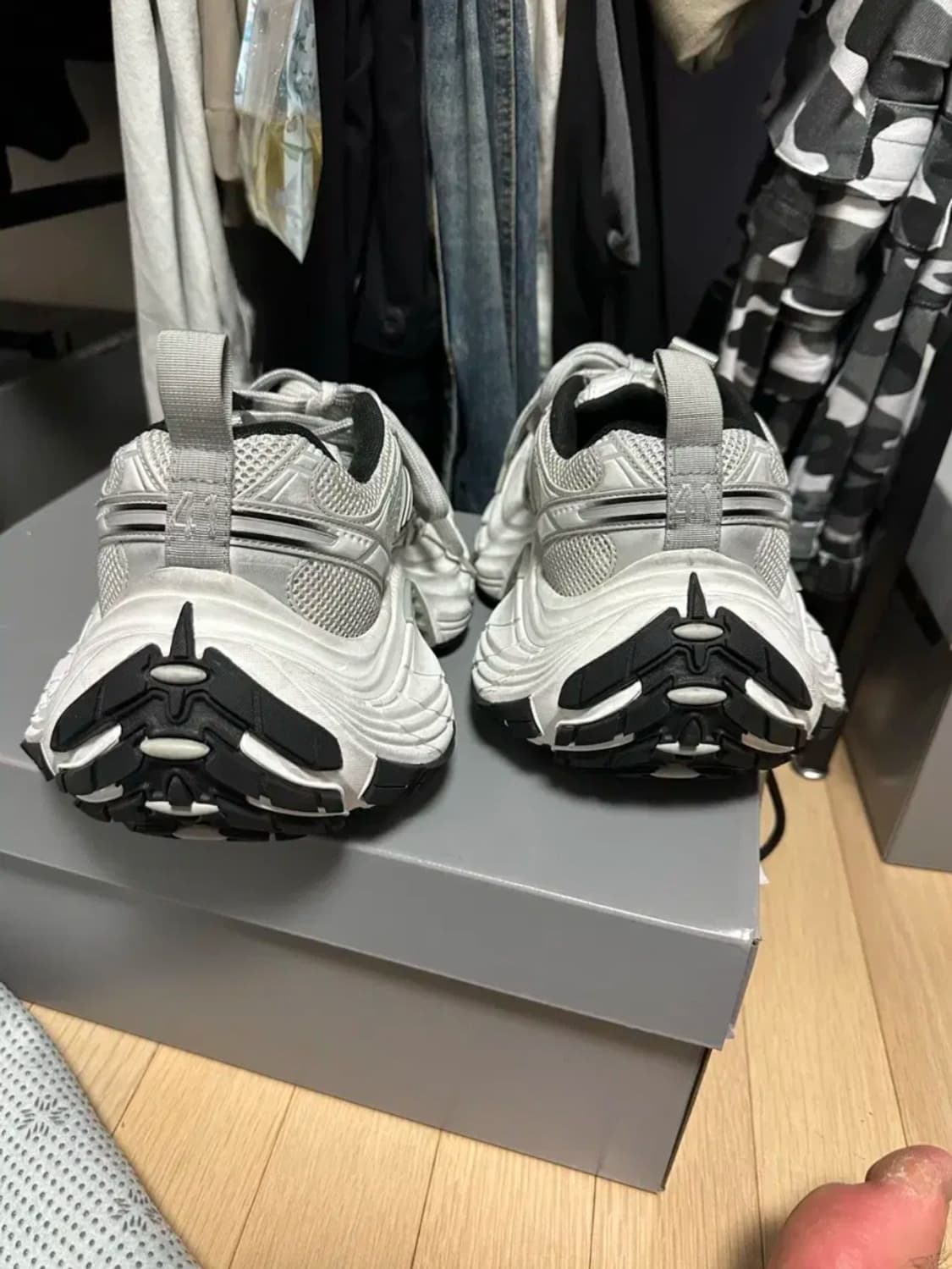 발렌시아가 10xl 화이트 41 급처 상품이미지3