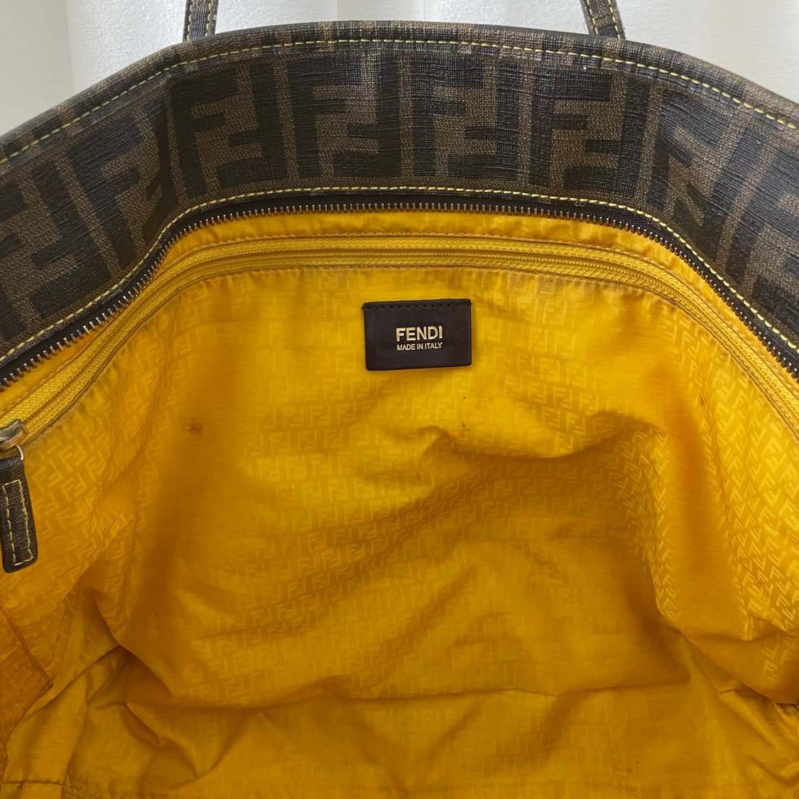 펜디 정품 주카패턴 쇼퍼백 상품이미지5