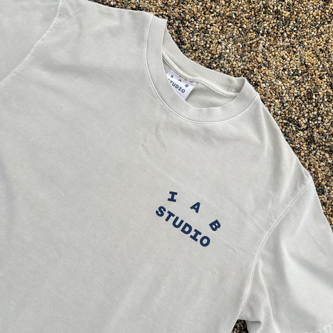 아이앱 스튜디오 (I.A.B Studio)오트밀 티셔츠 상품이미지2