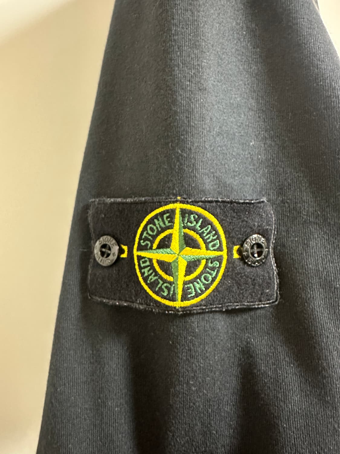 스톤아일랜드 블랙 롱슬리브 XL 상품이미지3