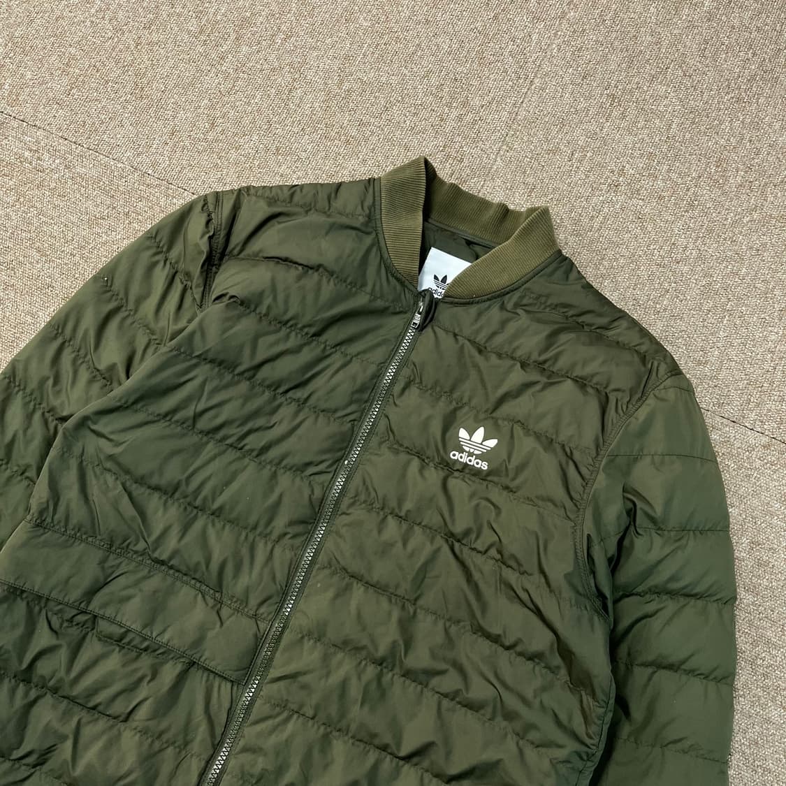 아디다스 경량패딩 상품이미지3