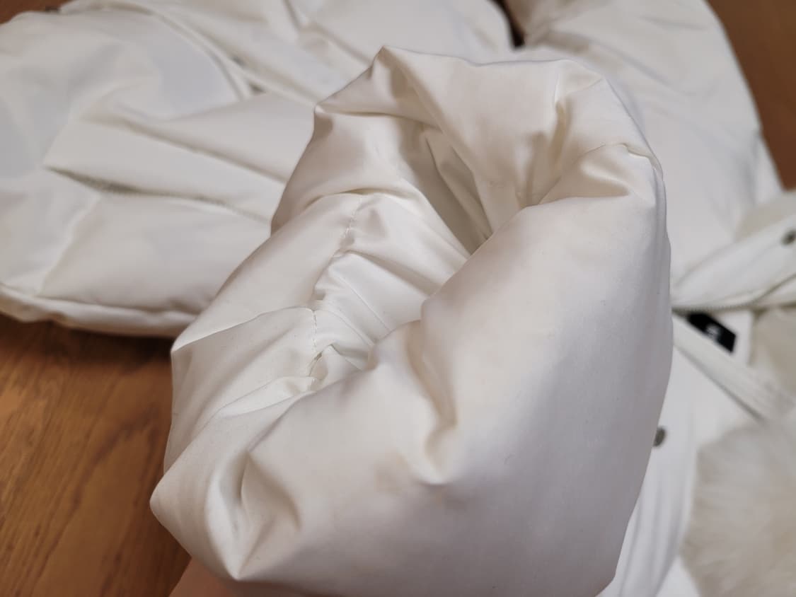 레브시티 로고 폭스 패딩  상품이미지6