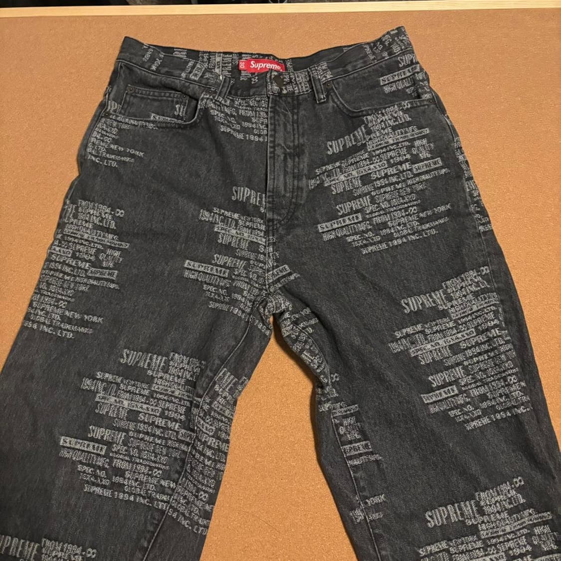 슈프림 트레이드마크 자카드 배기 진 워시드 블랙 상품이미지2