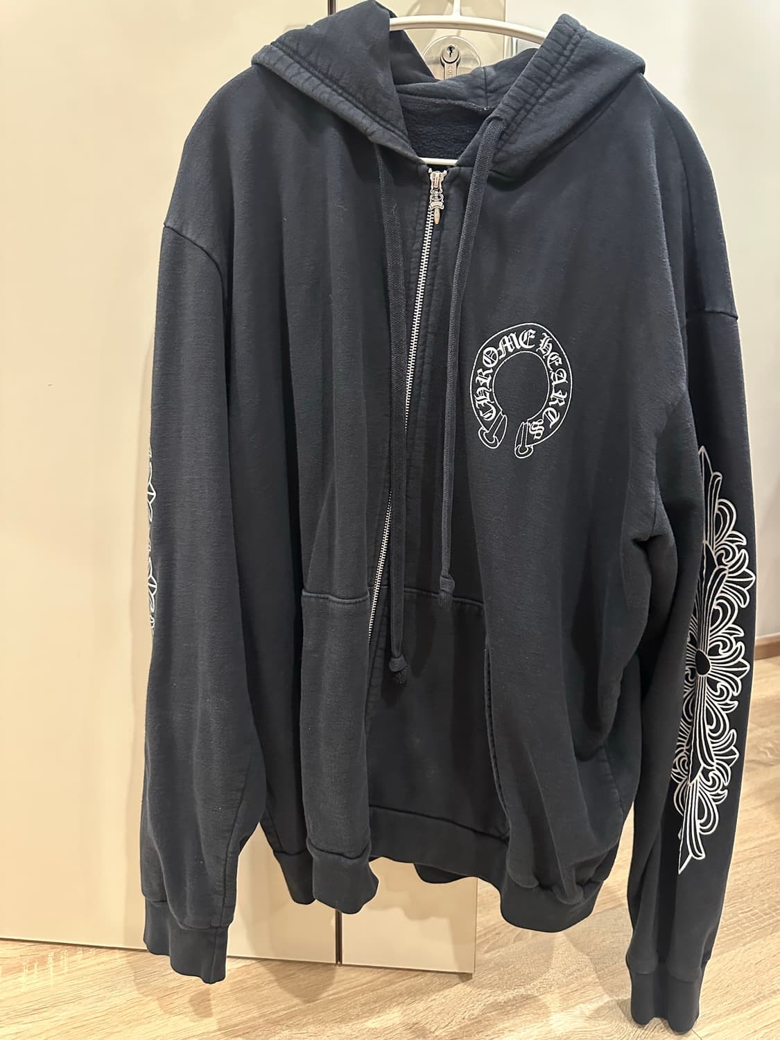 크롬하츠 홀스슈 플로랄 후디집업 XL size 상품이미지1